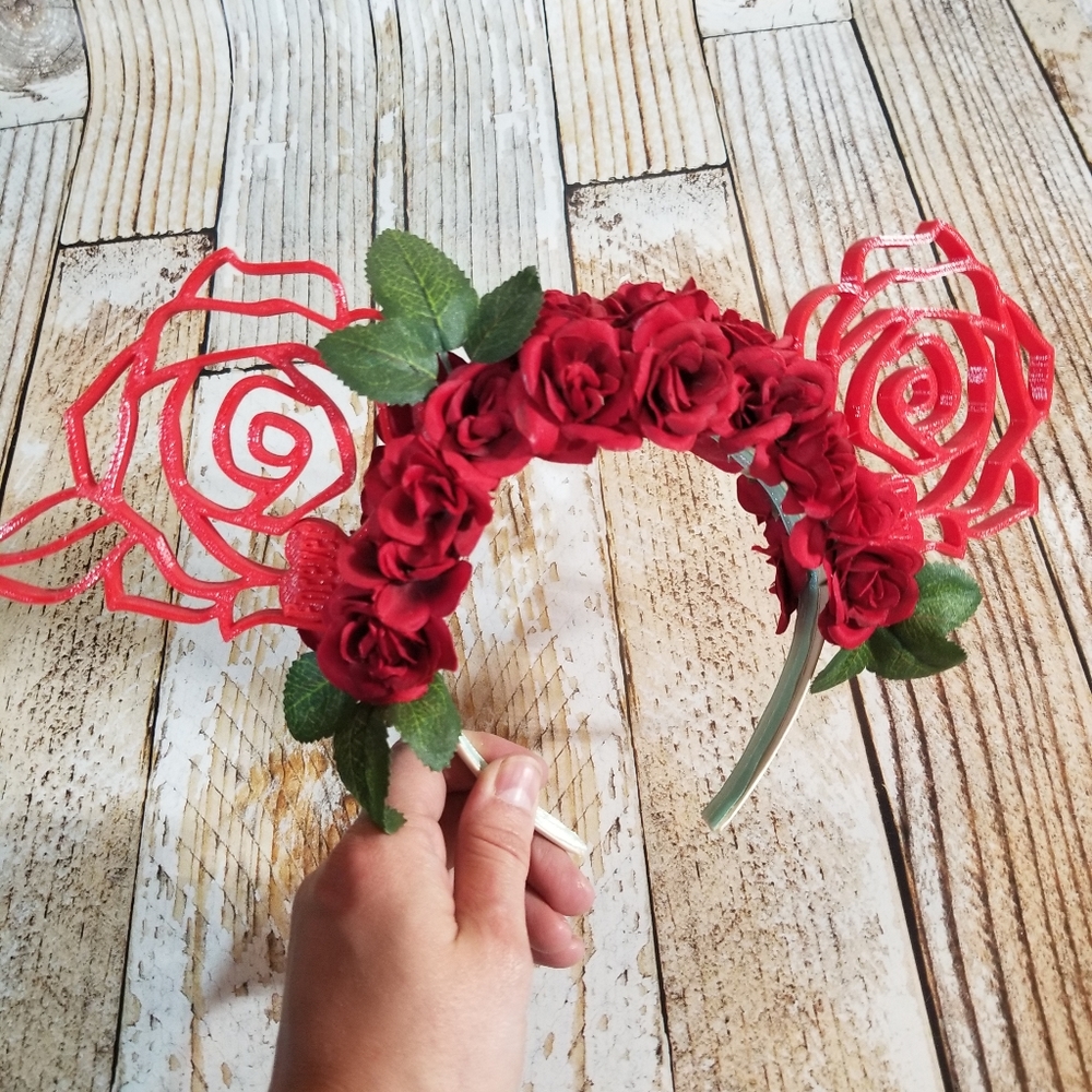 Rose mouse ears